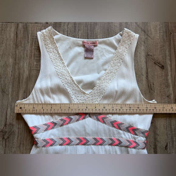 Flying Tomato boho lace embroidered Elegant White Maxi Dress with Pink Accents - Picture 5 of 12
